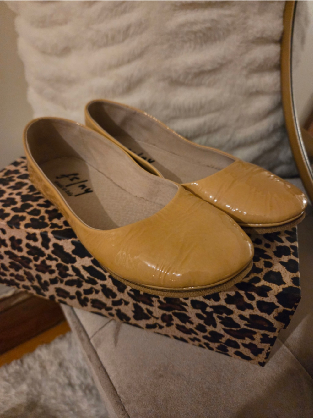 Women's fs/ny Sloop Nude Patent Leather Ballet Flats Size 5